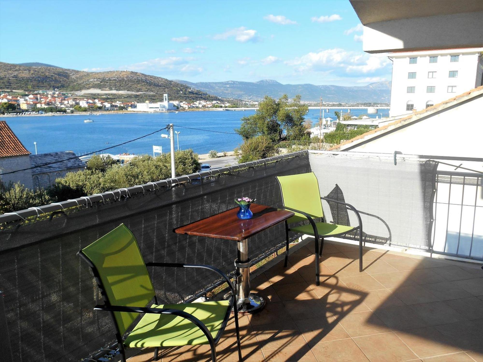 Apartments Bresan Трогир Экстерьер фото