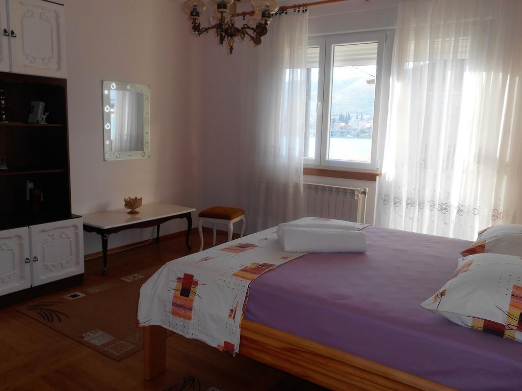 Apartments Bresan Трогир Номер фото